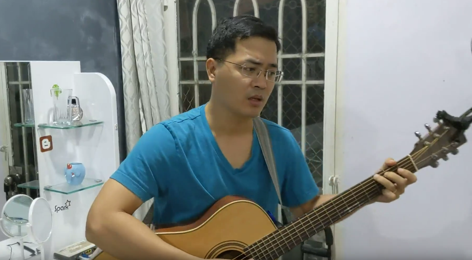 Guitar chém gió /chuc-em-ben-nguoi-guitar/featured-image.png